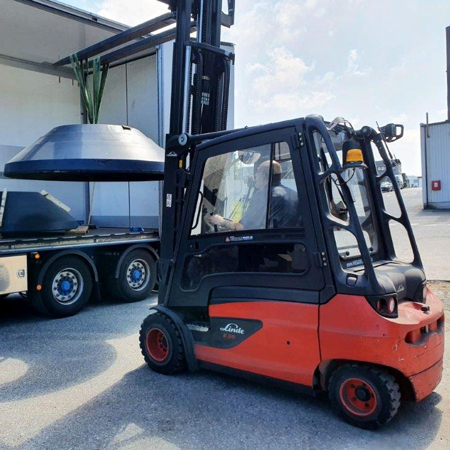 om-oss_loading-sq om-oss_loading-sq